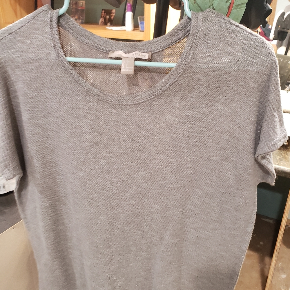 Forever 21 t-shirt